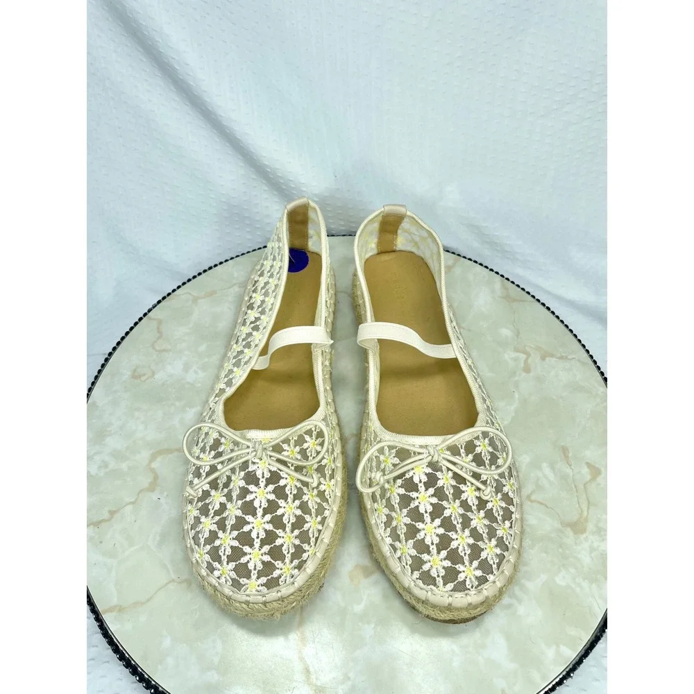 Madden Girl Floral Lace Mesh Espadrille Mary Jane Flats Womens 8.5 Cream Ballet